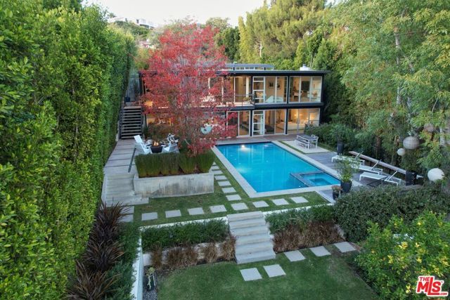 15960 Alcima Avenue, Pacific Palisades (los Angeles), CA 90272