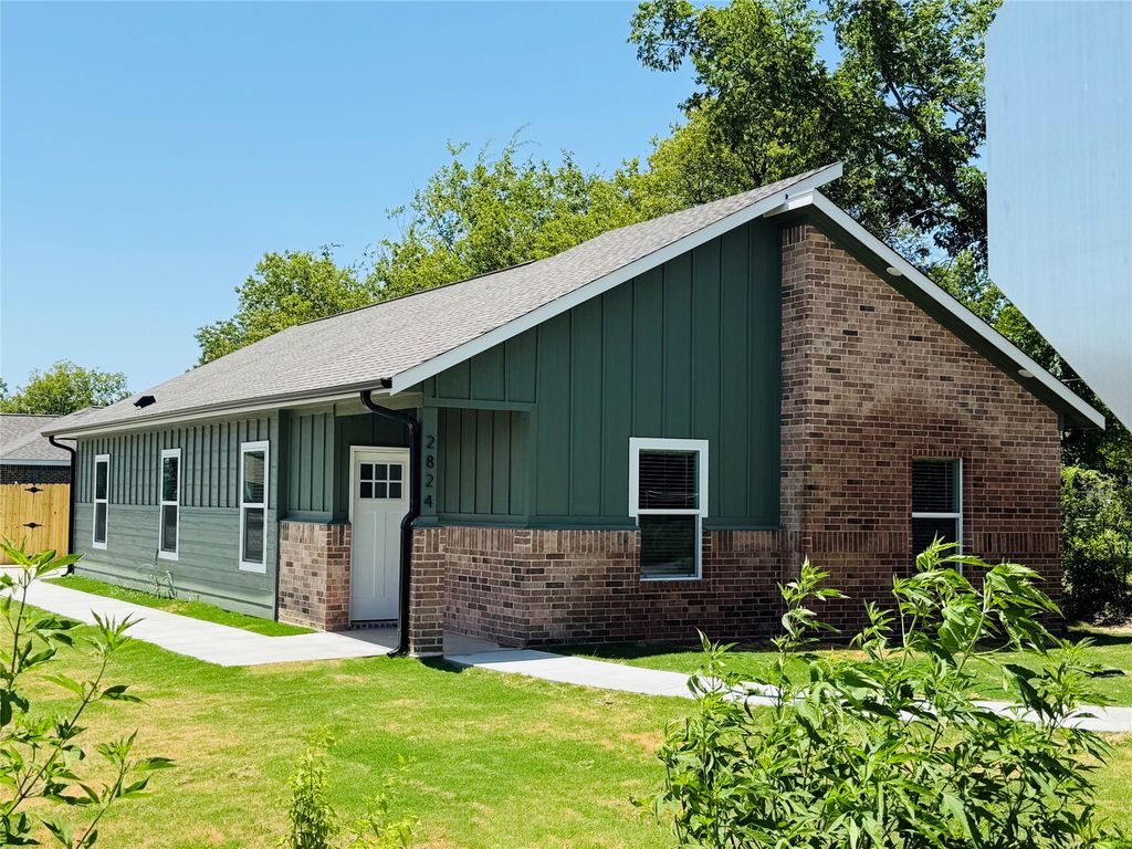 2824 Williams Street, Greenville, TX 75401
