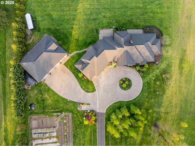 26740 S FISH Rd, Mulino, OR 97042