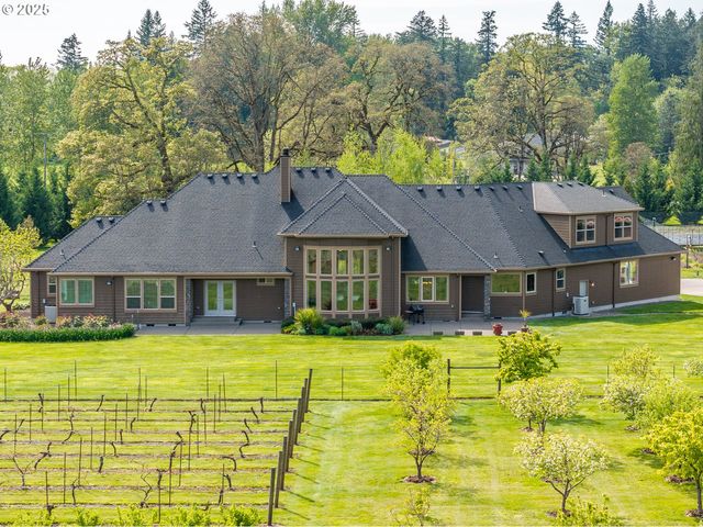 26740 S FISH Rd, Mulino, OR 97042