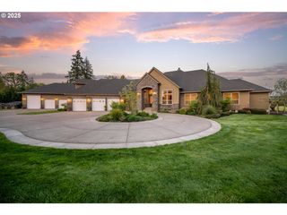 26740 S FISH Rd, Mulino, OR 97042