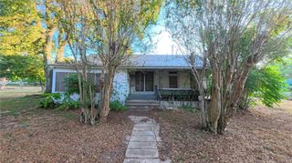 420 E Stockbridge Street, Eagle Lake, TX 77434