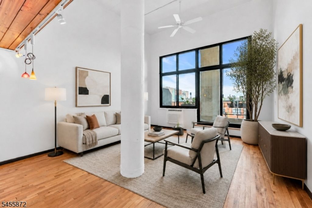 205 10Th St 5N, Jersey City, NJ 07302 — photo 3