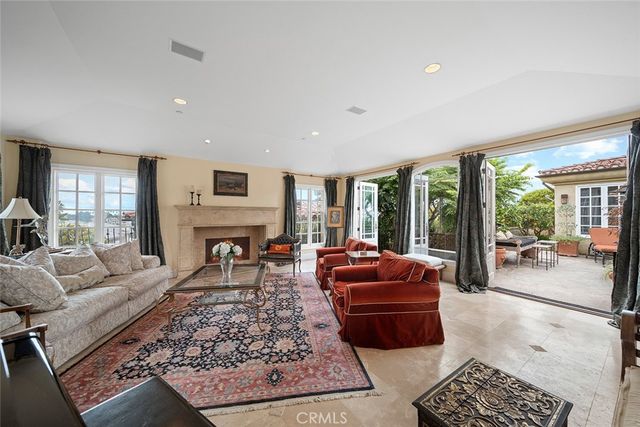 839 Emerald Bay, Laguna Beach, CA 92651