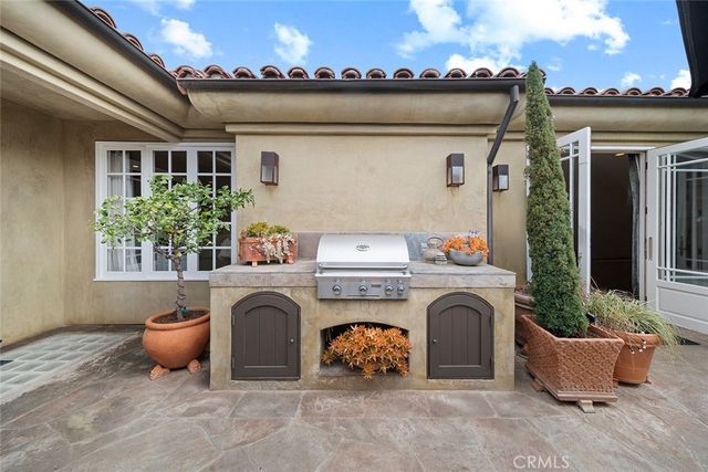 839 Emerald Bay, Laguna Beach, CA 92651