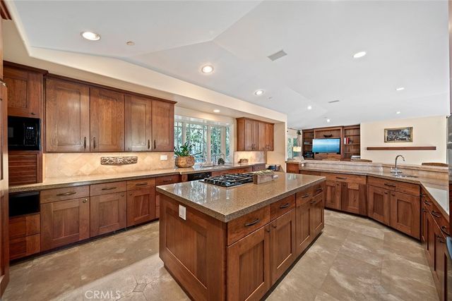 839 Emerald Bay, Laguna Beach, CA 92651