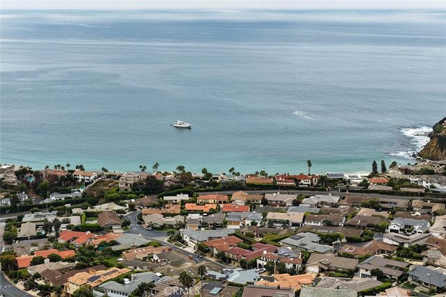 839 Emerald Bay, Laguna Beach, CA 92651