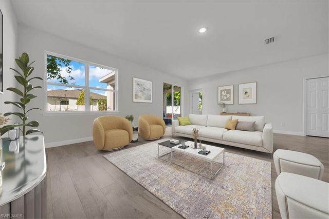 4144 SW 9th PL, Cape Coral, FL 33914