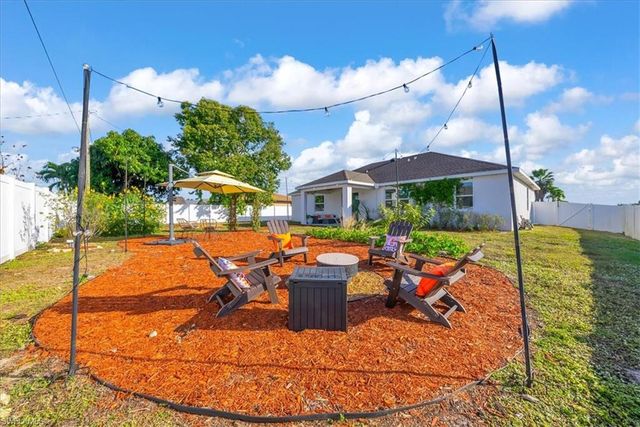 4144 SW 9th PL, Cape Coral, FL 33914