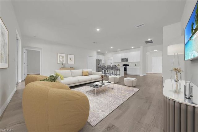 4144 SW 9th PL, Cape Coral, FL 33914