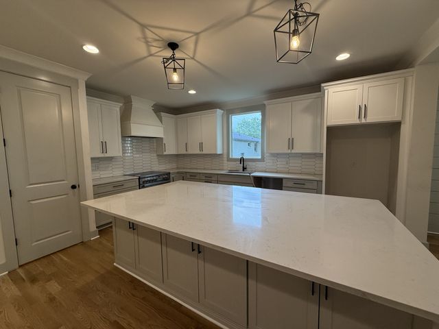 405A S 10th St, Nashville, TN 37206