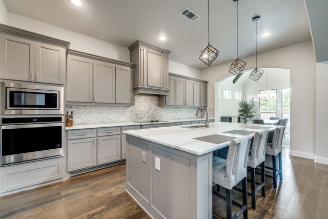 801 Toby Trail, Mansfield, TX 76063