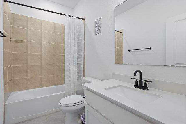 211 Harper Street, Irving, TX 75063