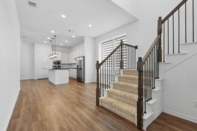 211 Harper Street, Irving, TX 75063