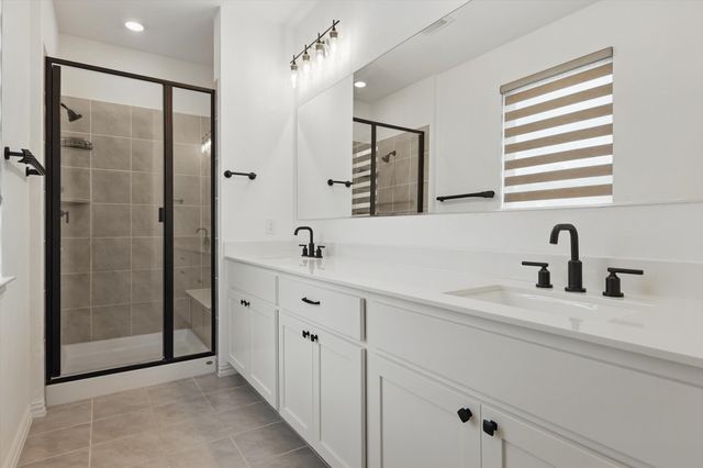 211 Harper Street, Irving, TX 75063