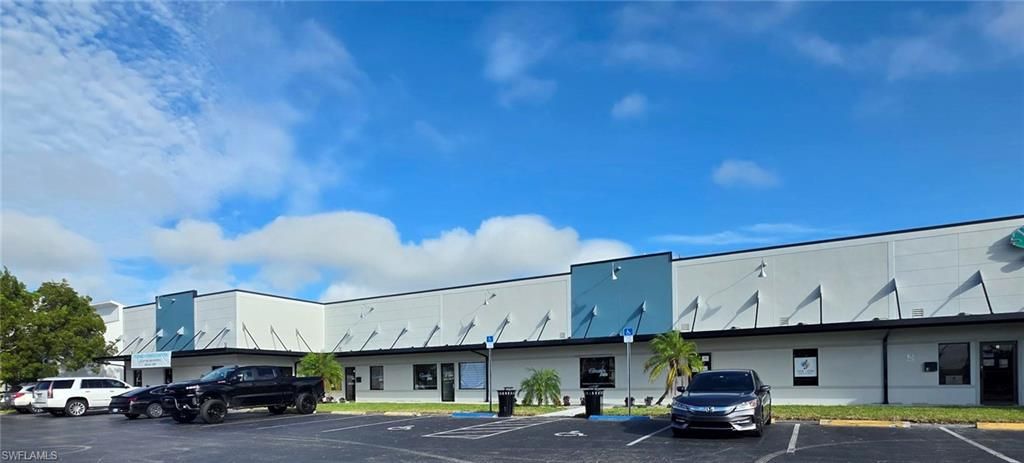 643 Cape Coral PKWY E, CAPE CORAL, FL 33904 — photo 2