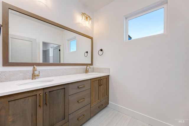 13926 E Ermine Ave, Boise, ID 83714