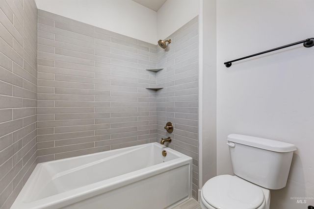 13926 E Ermine Ave, Boise, ID 83714