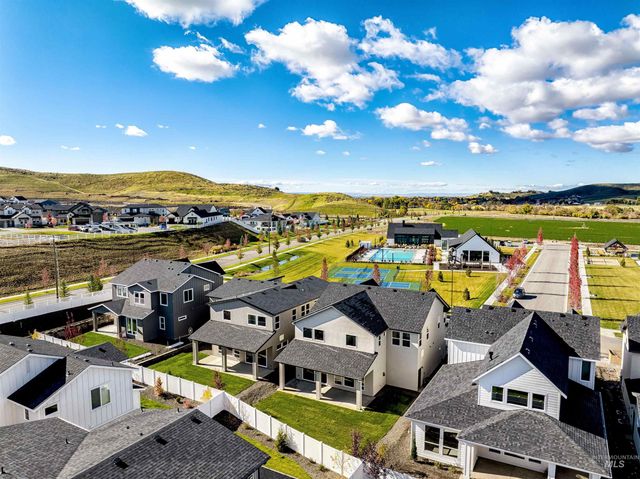 13926 E Ermine Ave, Boise, ID 83714