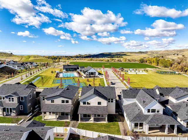 13926 E Ermine Ave, Boise, ID 83714