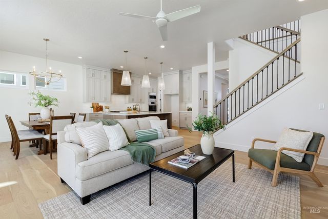 13926 E Ermine Ave, Boise, ID 83714