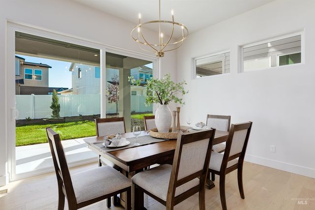 13926 E Ermine Ave, Boise, ID 83714