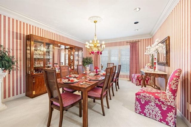 10580 S Glenview Lane, Olathe, KS 66061