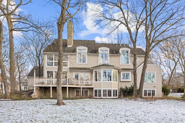 10580 S Glenview Lane, Olathe, KS 66061