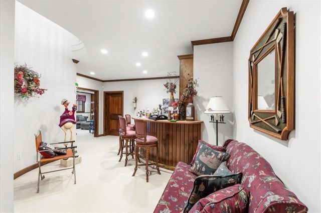 10580 S Glenview Lane, Olathe, KS 66061