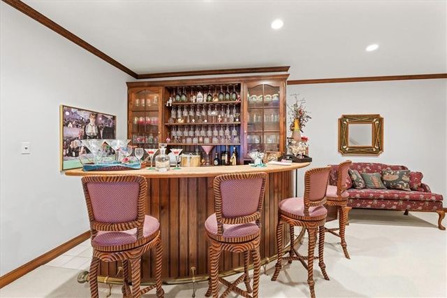 10580 S Glenview Lane, Olathe, KS 66061