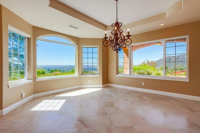 13852 Northcrest Ln, Poway, CA 92064