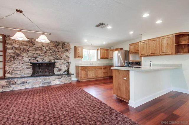 13852 Northcrest Ln, Poway, CA 92064