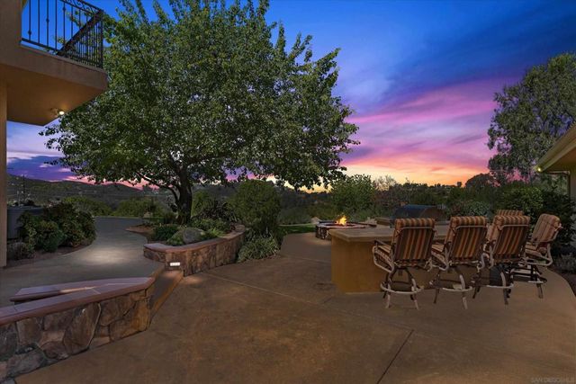 13852 Northcrest Ln, Poway, CA 92064
