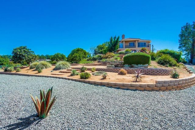 13852 Northcrest Ln, Poway, CA 92064