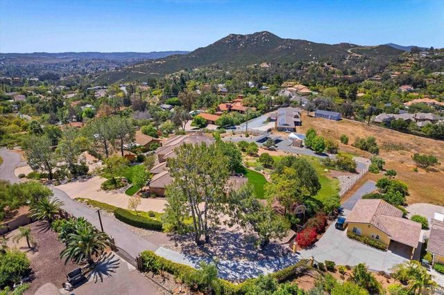 13852 Northcrest Ln, Poway, CA 92064