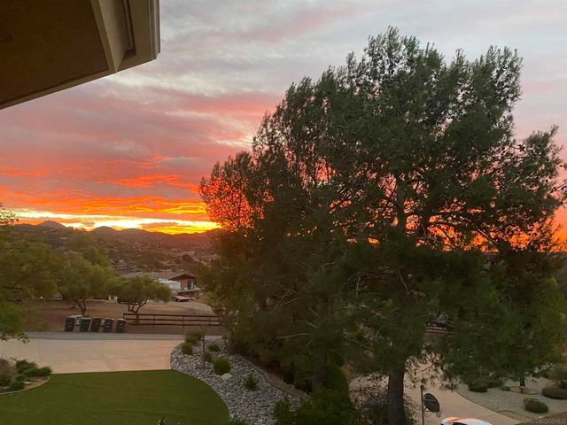 13852 Northcrest Ln, Poway, CA 92064