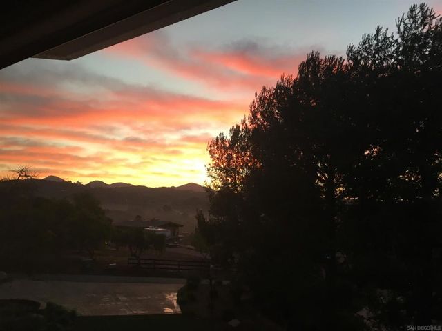 13852 Northcrest Ln, Poway, CA 92064