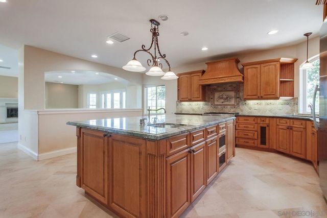 13852 Northcrest Ln, Poway, CA 92064