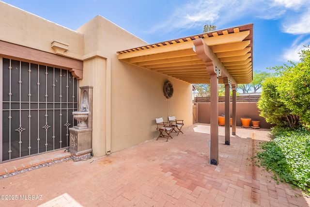 32 Circulo De Prado, Tubac, AZ 85646