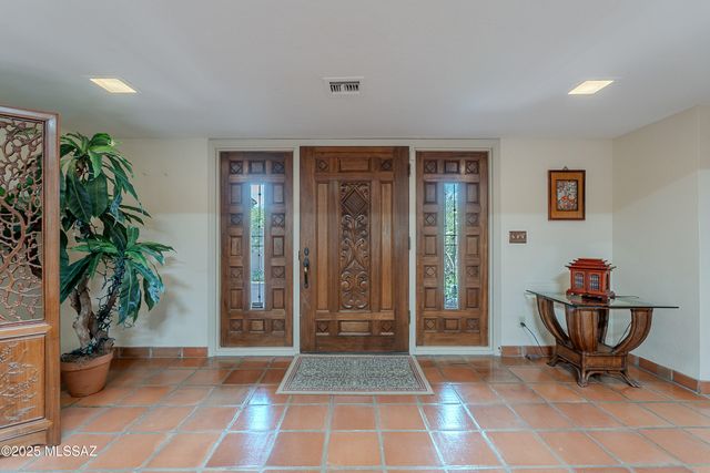 32 Circulo De Prado, Tubac, AZ 85646