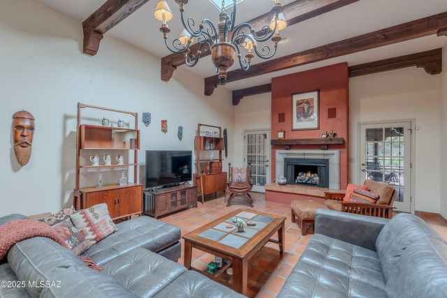 32 Circulo De Prado, Tubac, AZ 85646