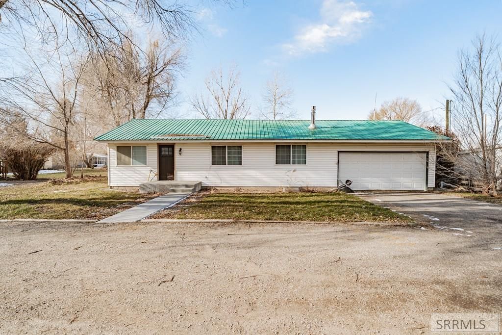 Image 1 of property listing at 669 2nd E, Ririe, ID 83443