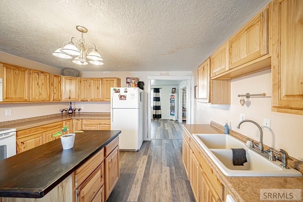 Image 17 of property listing at 669 2nd E, Ririe, ID 83443