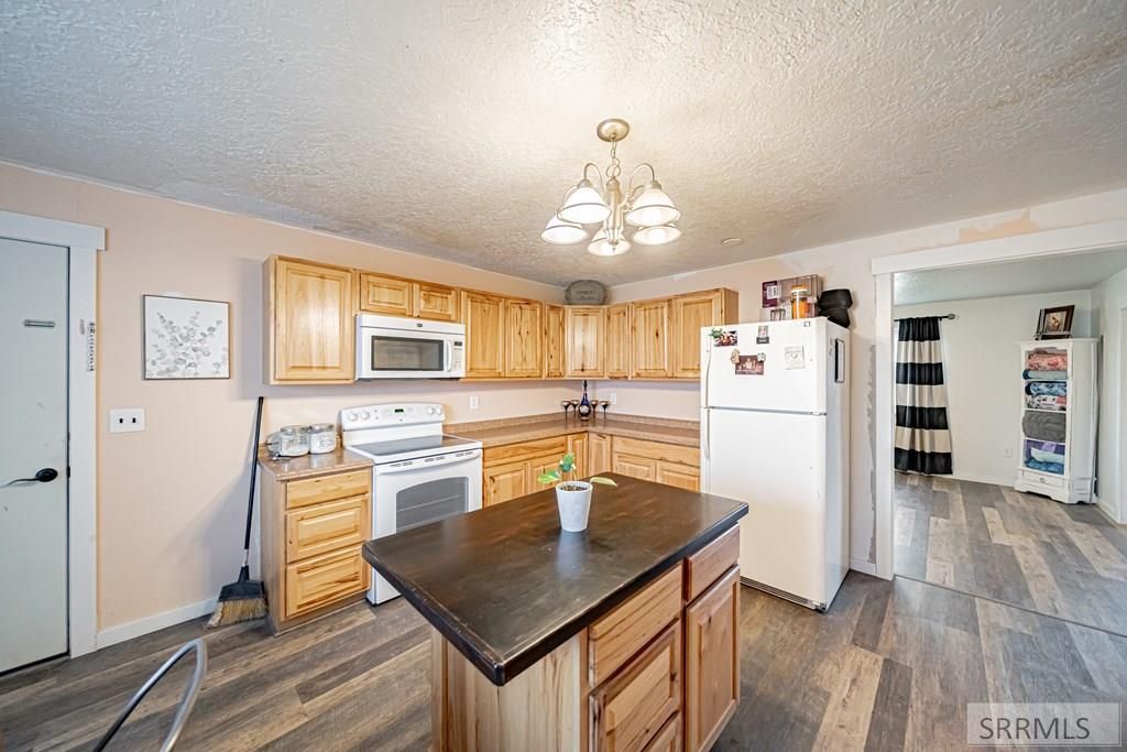 Image 18 of property listing at 669 2nd E, Ririe, ID 83443