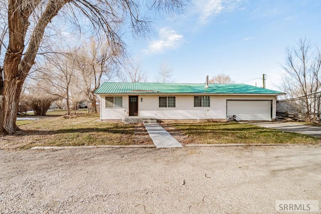 Image 2 of property listing at 669 2nd E, Ririe, ID 83443