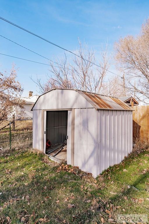 Image 41 of property listing at 669 2nd E, Ririe, ID 83443