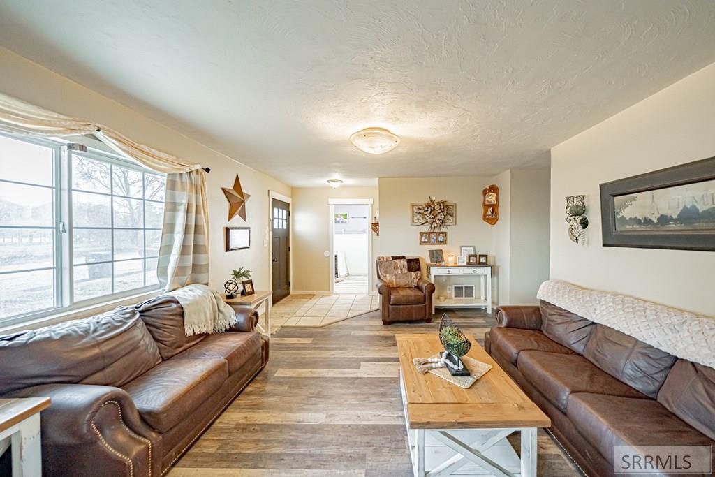 Image 6 of property listing at 669 2nd E, Ririe, ID 83443