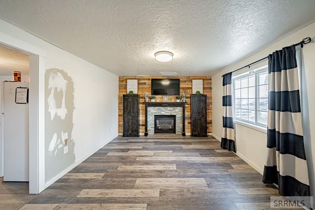 Image 7 of property listing at 669 2nd E, Ririe, ID 83443