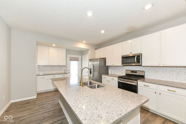2606 Plano Drive, Whitestown, IN 46075