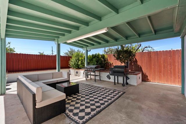 1005 Oneonta Avenue, Imperial Beach, CA 91932